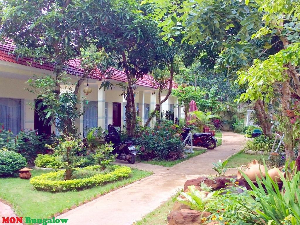 Mon Bungalow Hotel Phu Quoc Exterior photo